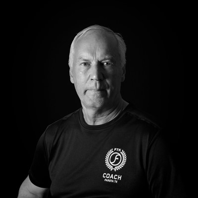 Niklas Svv Low